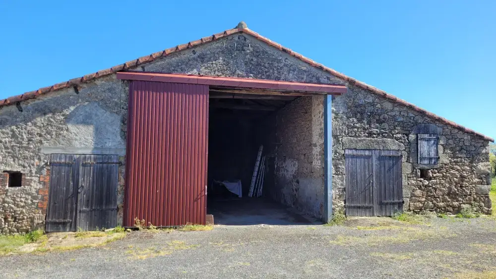 Grange agricole à rénover en habitation